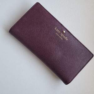 Kate Spade Mikas Pond Stacy Wallet in Wine